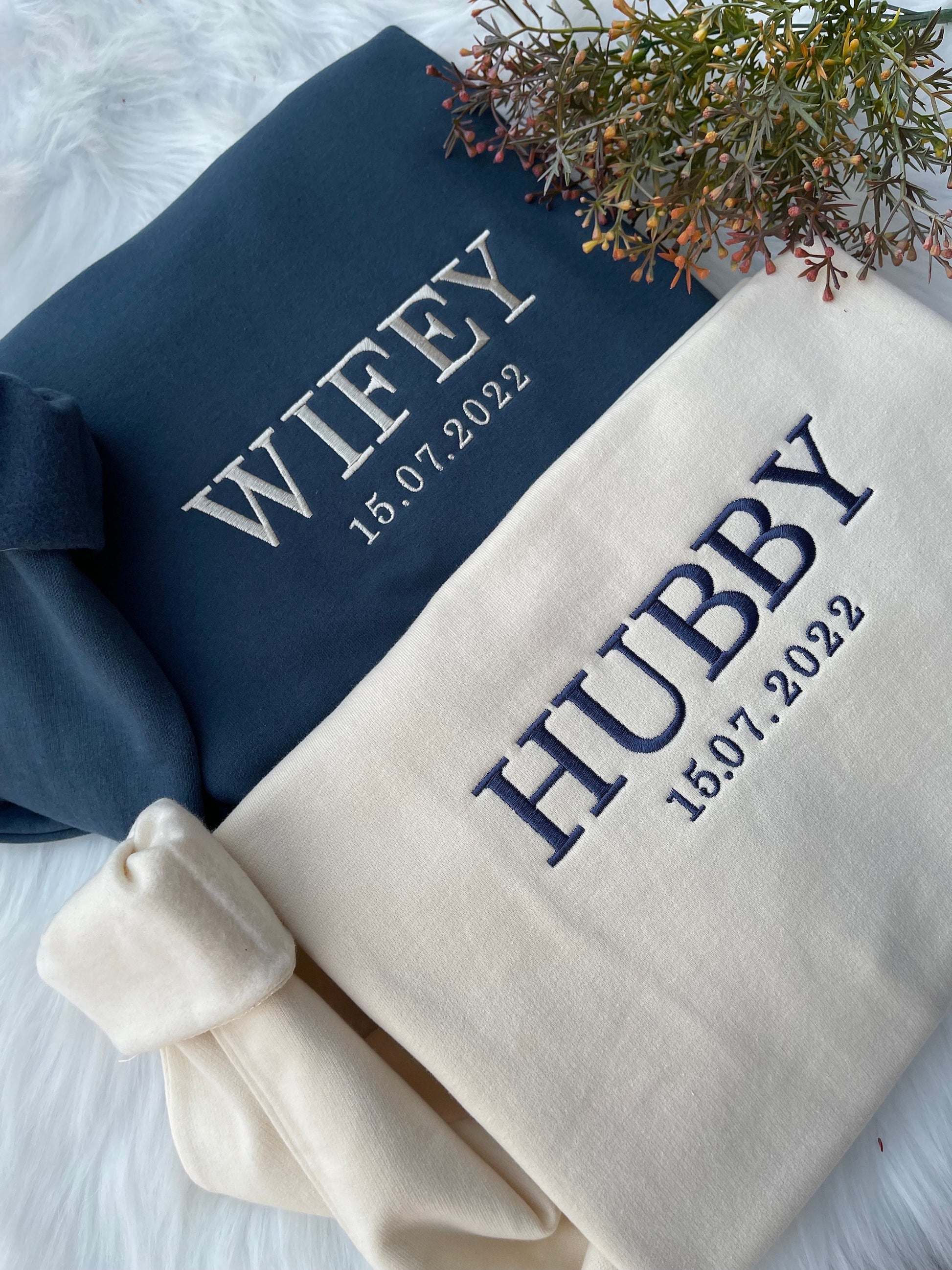 Custom Wifey and Hubby Embroidered Valentine Sweatshirt Matching Couples Jumper Mrs and Mrs Girlfriend Gift Unisex Wedding Gift Crewneck