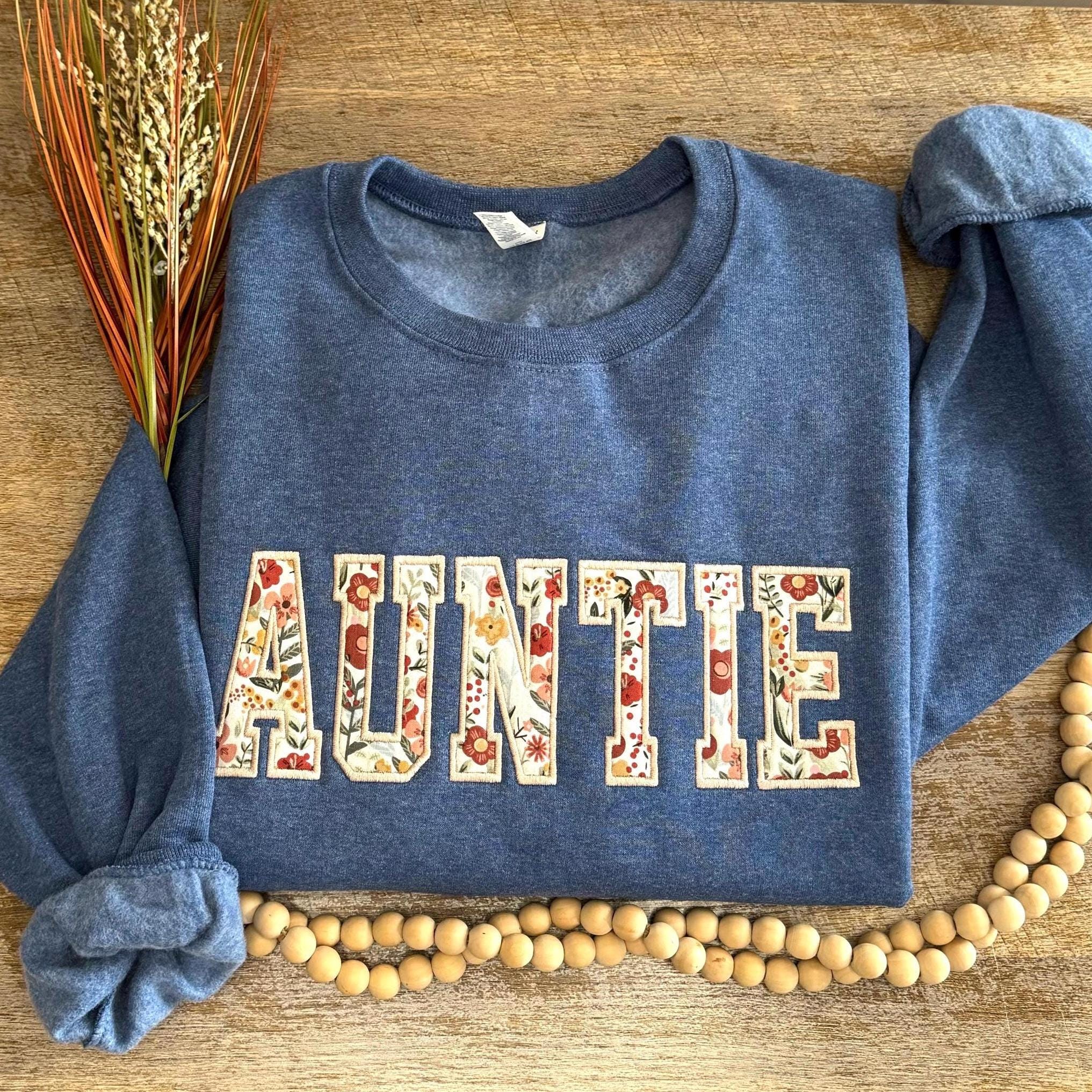Custom Mama Sweatshirt, Embroidered Sweatshirt, Auntie Sweatshirt, Nana Sweatshirt, Personalized Floral Mama Sweatshirt, New Mom Gift
