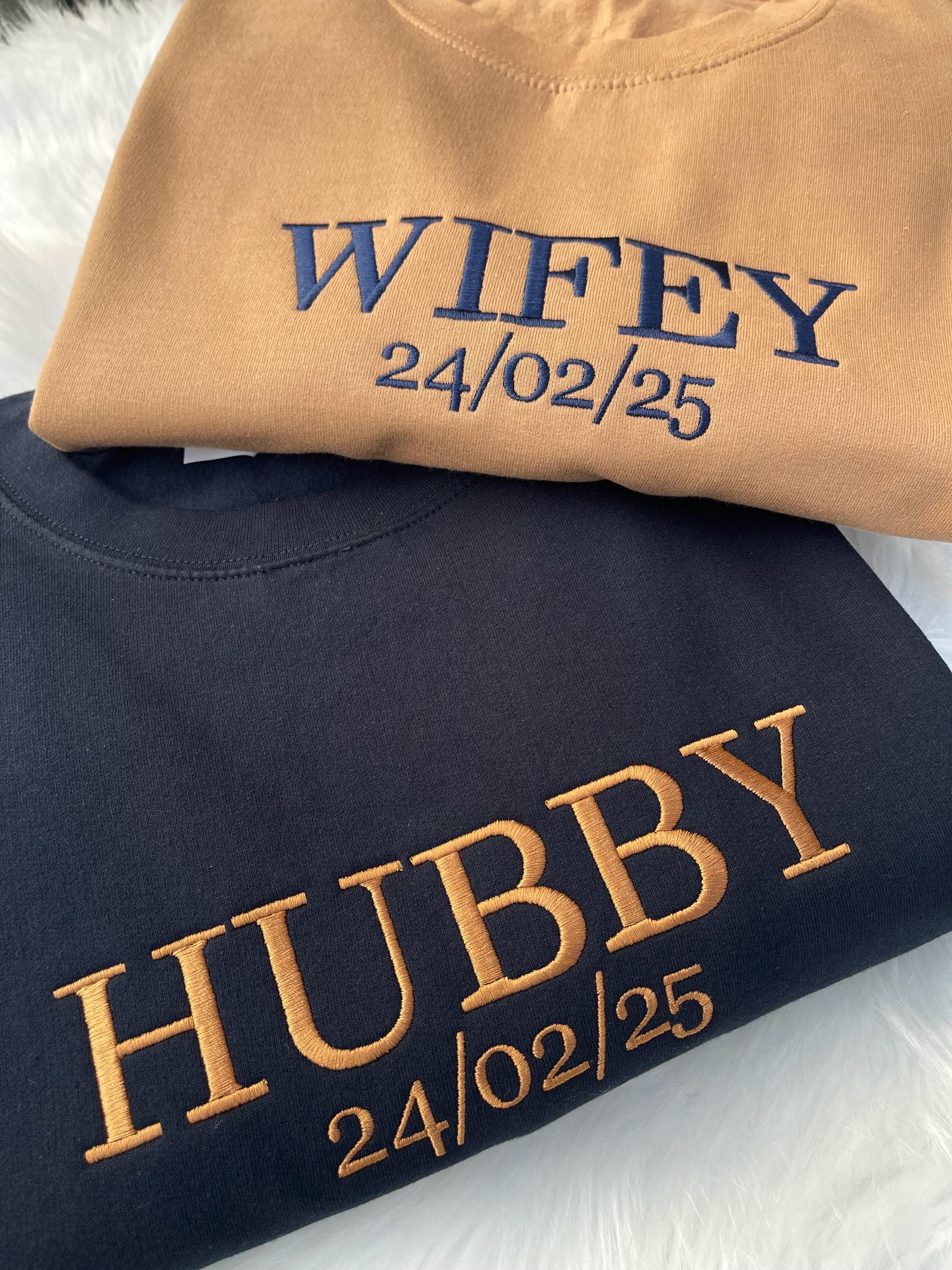 Custom Wifey and Hubby Embroidered Valentine Sweatshirt Matching Couples Jumper Mrs and Mrs Girlfriend Gift Unisex Wedding Gift Crewneck