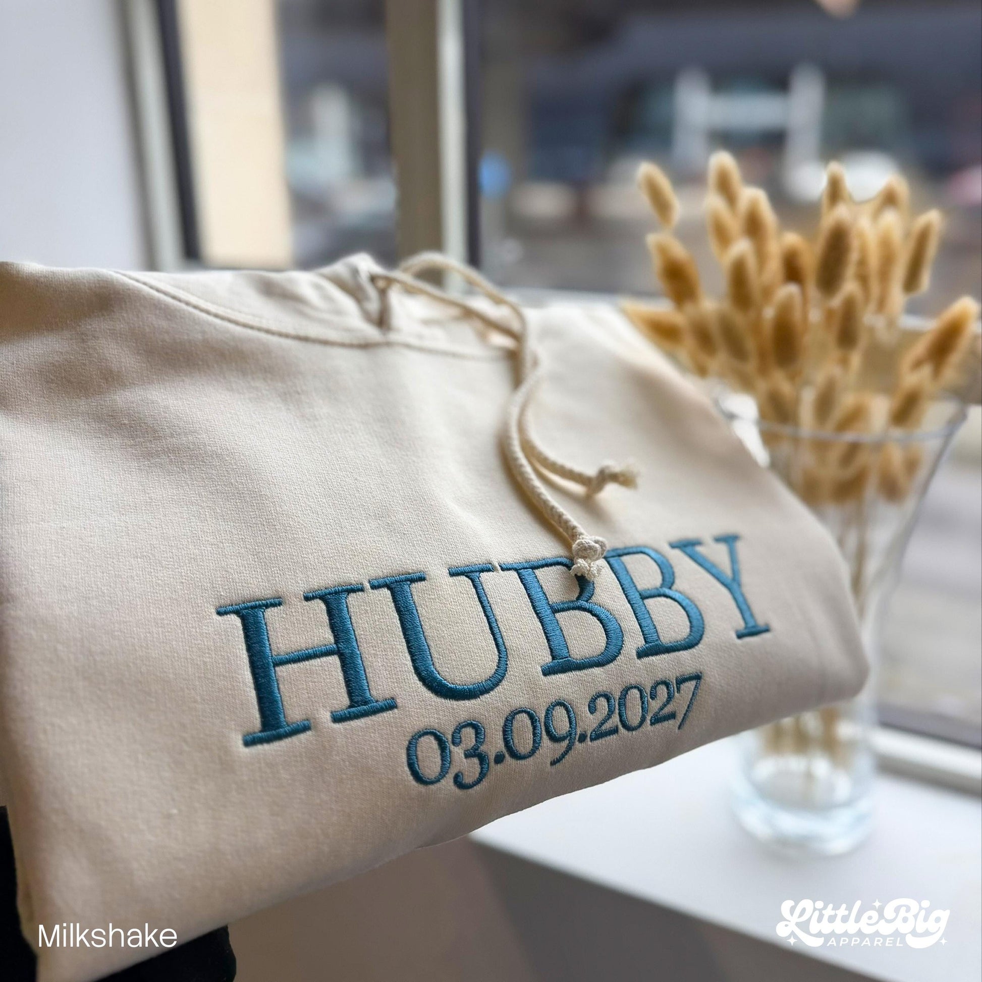 Custom Wifey and Hubby Embroidered Valentine Sweatshirt Matching Couples Jumper Mrs and Mrs Girlfriend Gift Unisex Wedding Gift Crewneck