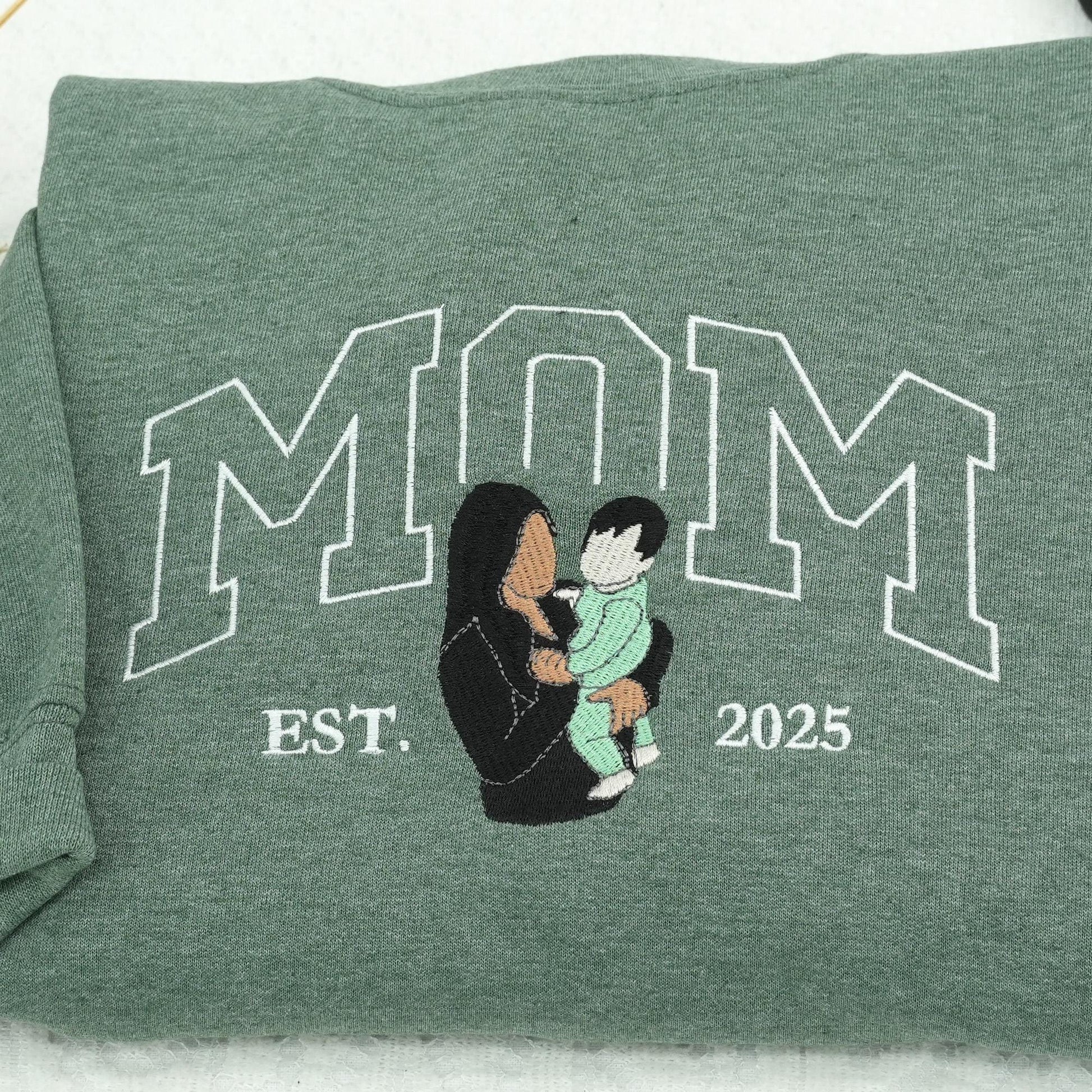 Custom Mama Portrait Sweatshirt – Embroidered Photo Crewneck, Baby Son Gift